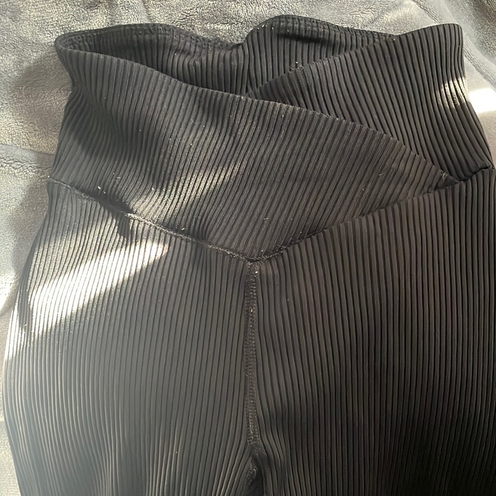 ribbed crossover leggings
